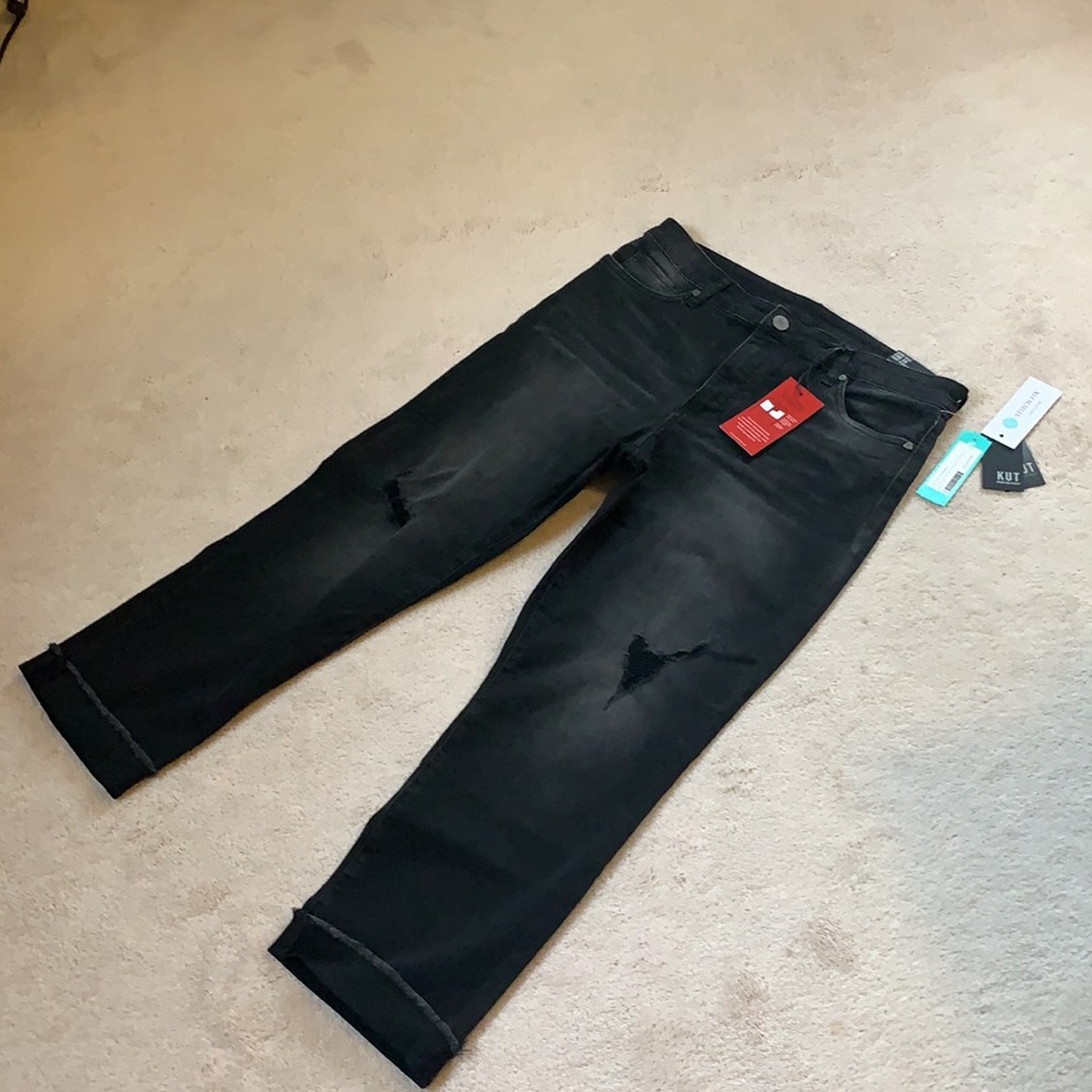 StitchFix Kit black distressed Capri frayed hem